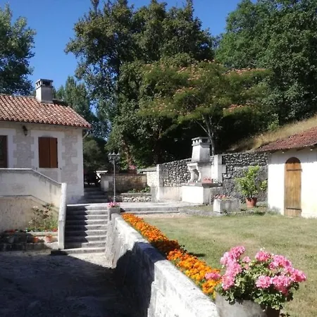 Holiday home Ancien Moulin Renove *